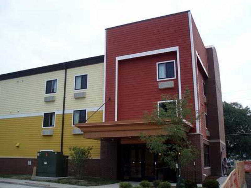 Econo Lodge Inn & Suites Fairgrounds Des Moines Exterior photo